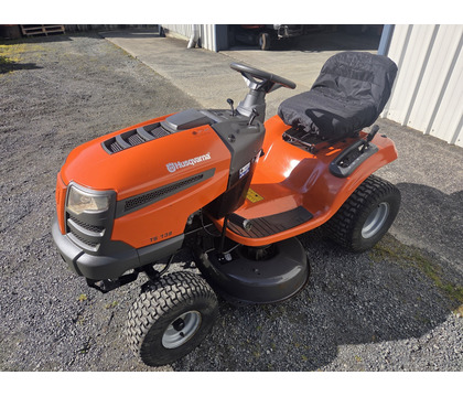 Second-Hand Husqvarna TS138 Ride-On