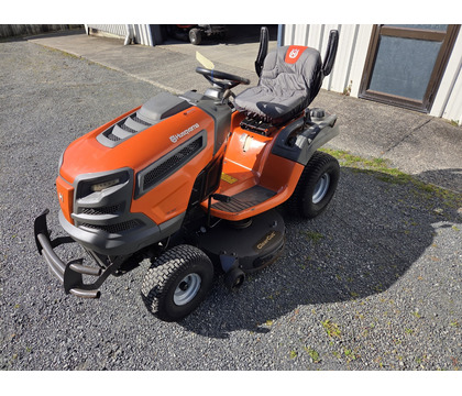 Second-Hand Husqvarna TS342 Ride-On
