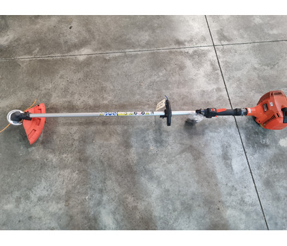 Second Hand Echo SRM330ES Trimmer